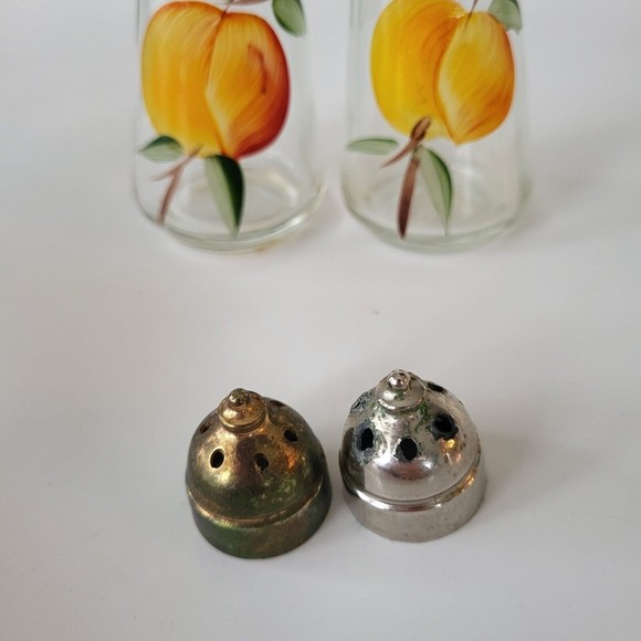 Vintage Anchor Hocking Clear Glass Salt & Pepper Shakers Peaches Hand Painted - Picture 8 of 8